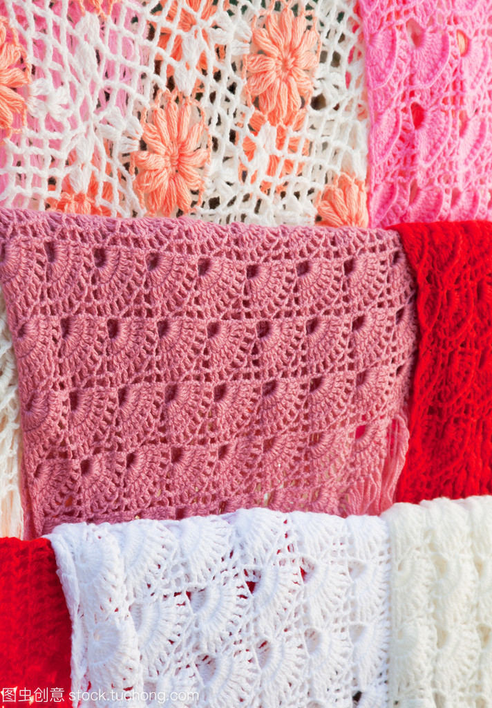 多彩色针织围巾-俄罗斯民族工艺品传统产品